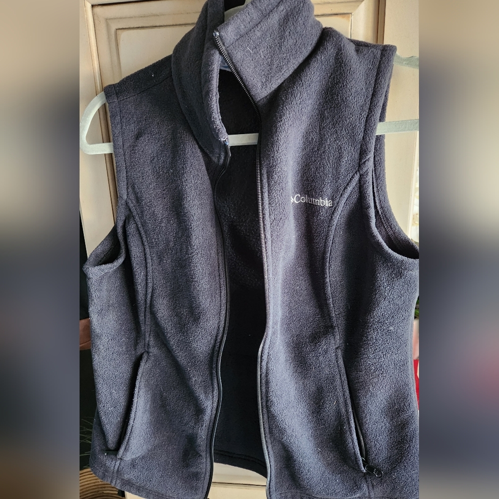 Columbia Black Vest